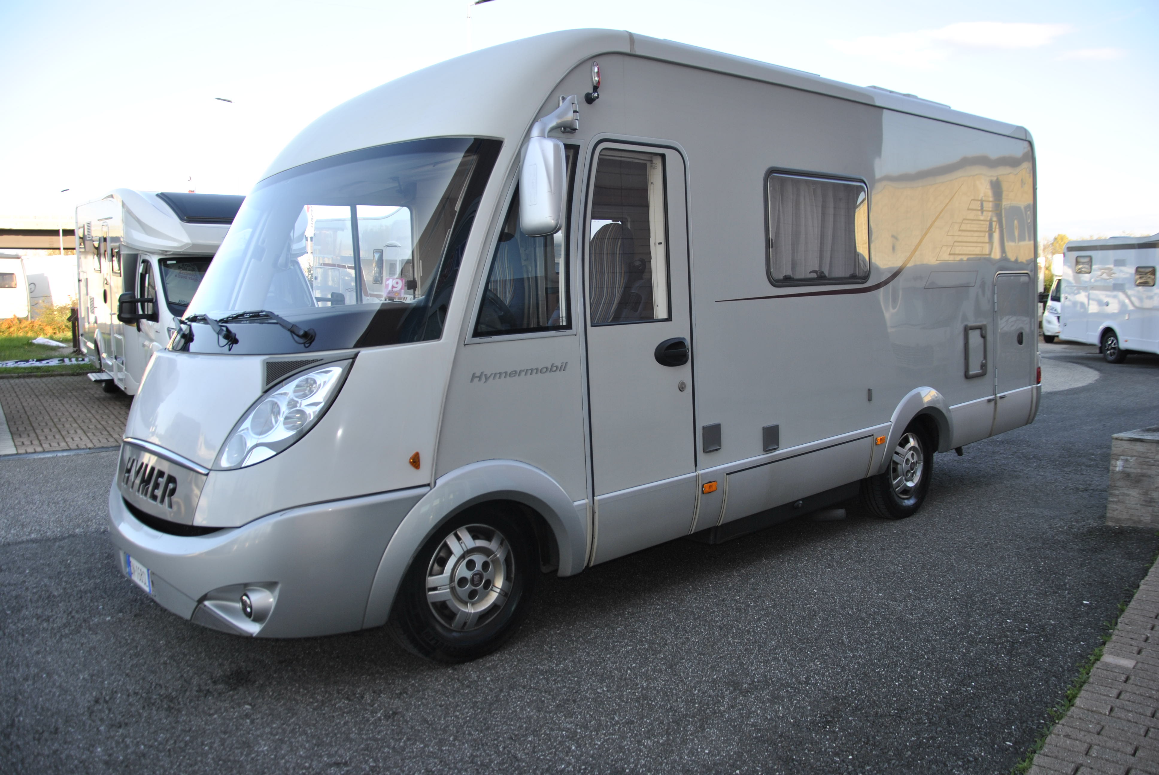 Camper Motorhome Usato Hymer B klasse 524 SL - Caravanbacci Hymer B ...