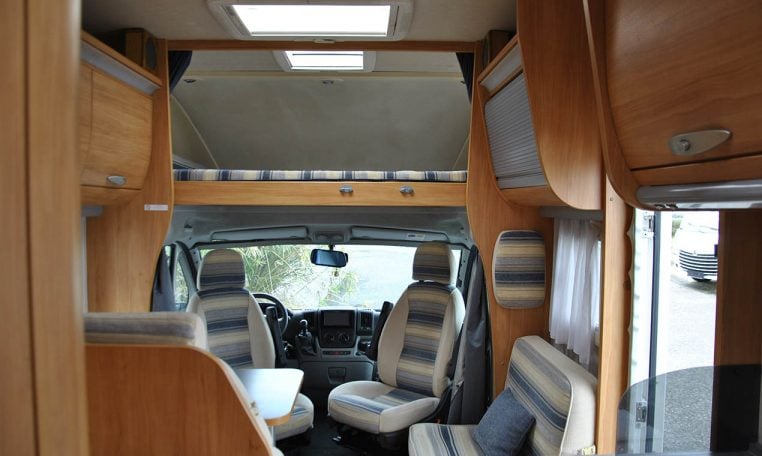 Camper Mansardato Usato Adria Coral 640 DK Caravanbacci