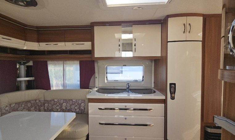 hobby-excellent540ul-caravanbacci