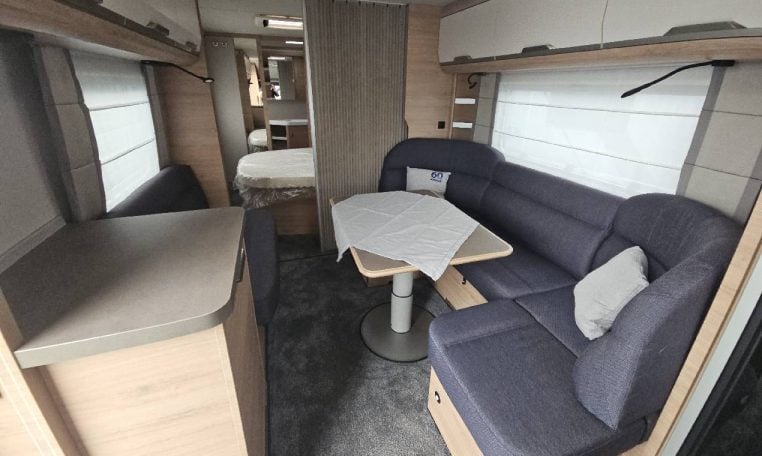 knaus-sudwind650pxb-caravanbacci