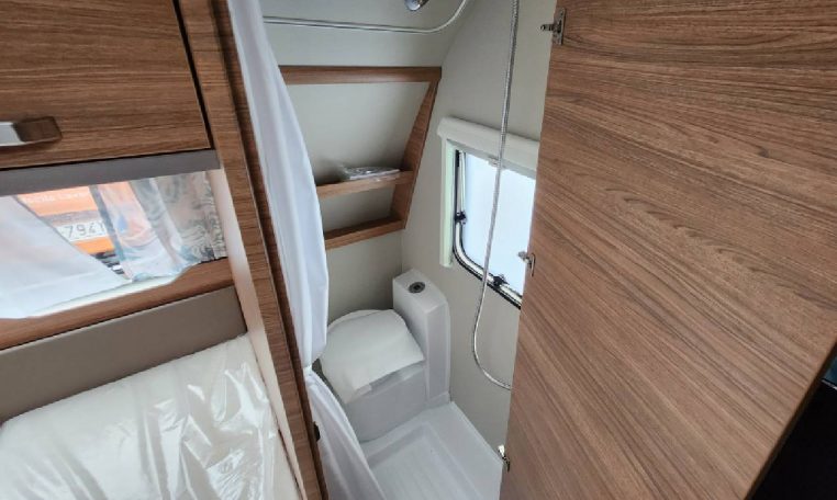 weinsberg-caraone500fdk-caravanbacci