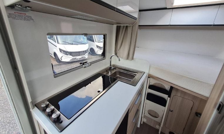 adria-compactspplus-caravanbacci