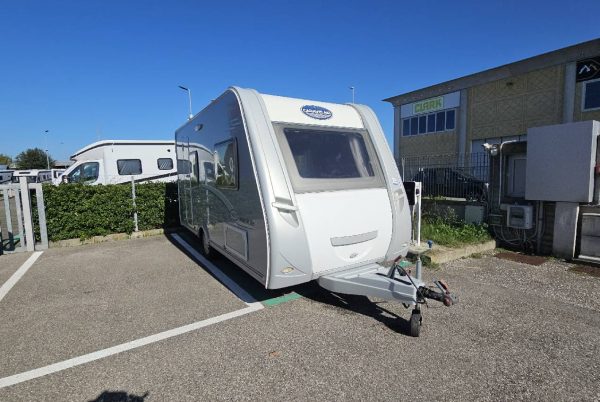 caravelair-venicia420-caravanbacci