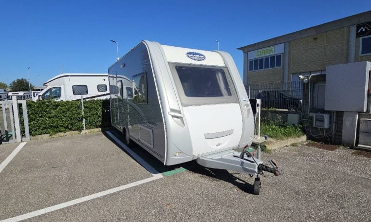 caravelair-venicia420-caravanbacci