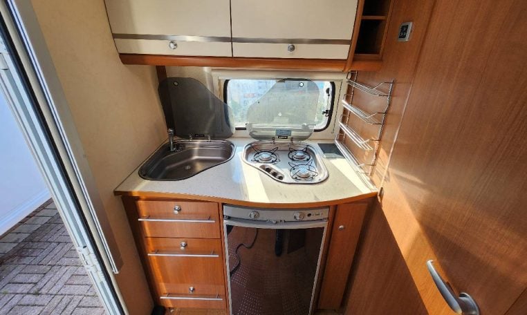 caravelair-venicia420-caravanbacci