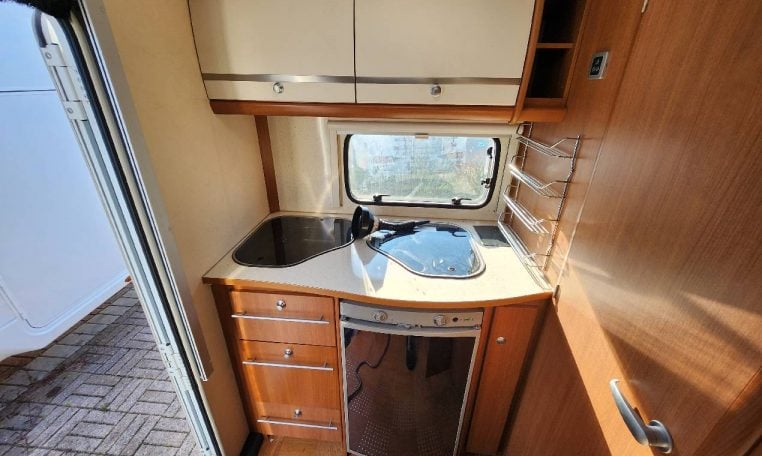 caravelair-venicia420-caravanbacci