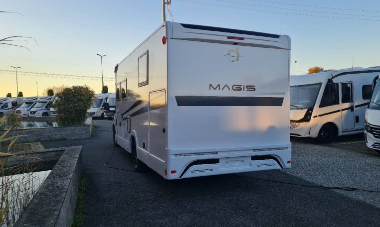 ci-magis67xt-caravanbacci