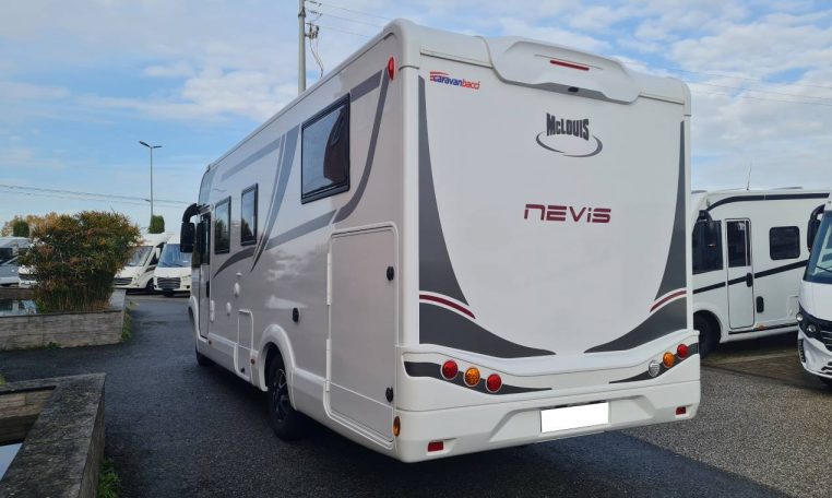 mclouis-nevis873-caravanbacci