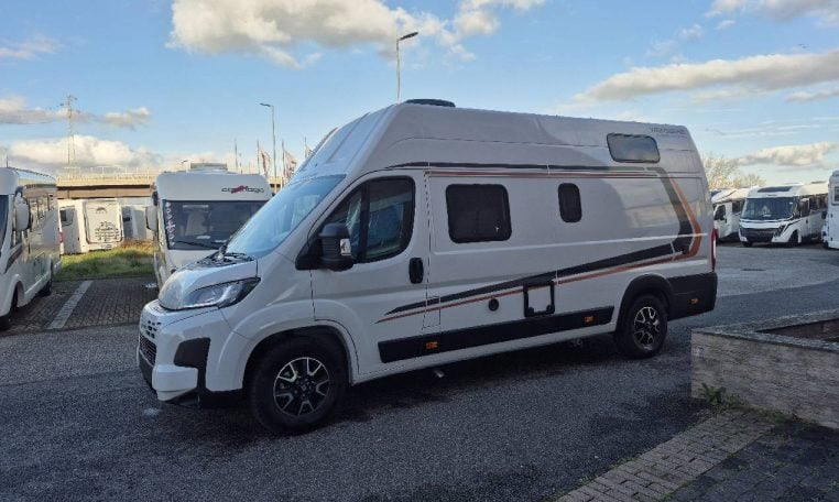 weinsberg-carabus630meg-caravanbacci